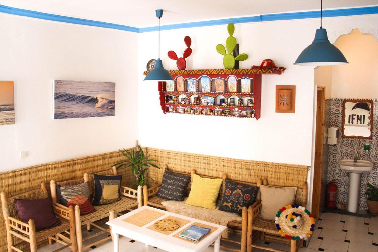 Hotel Ifni Surf Hostal Sidi Ifni Exterior foto